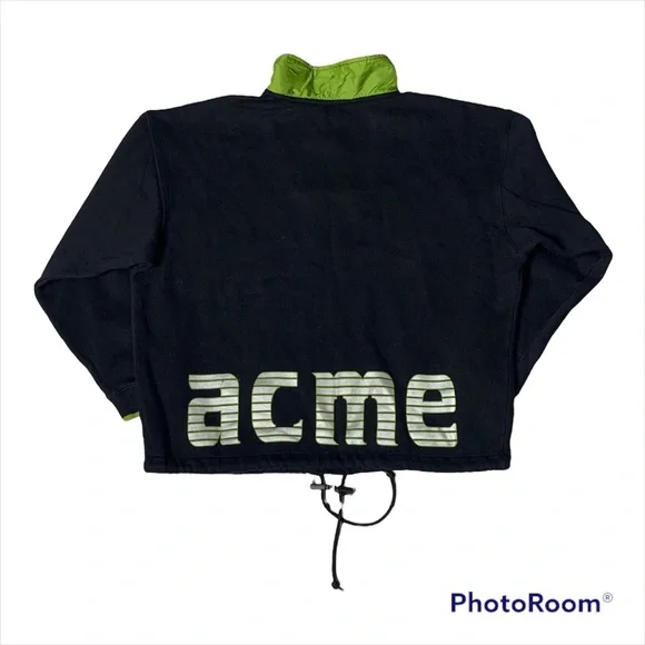 Vintage 1996 warner bros studio store acme wile e coyote sweater Sweaters